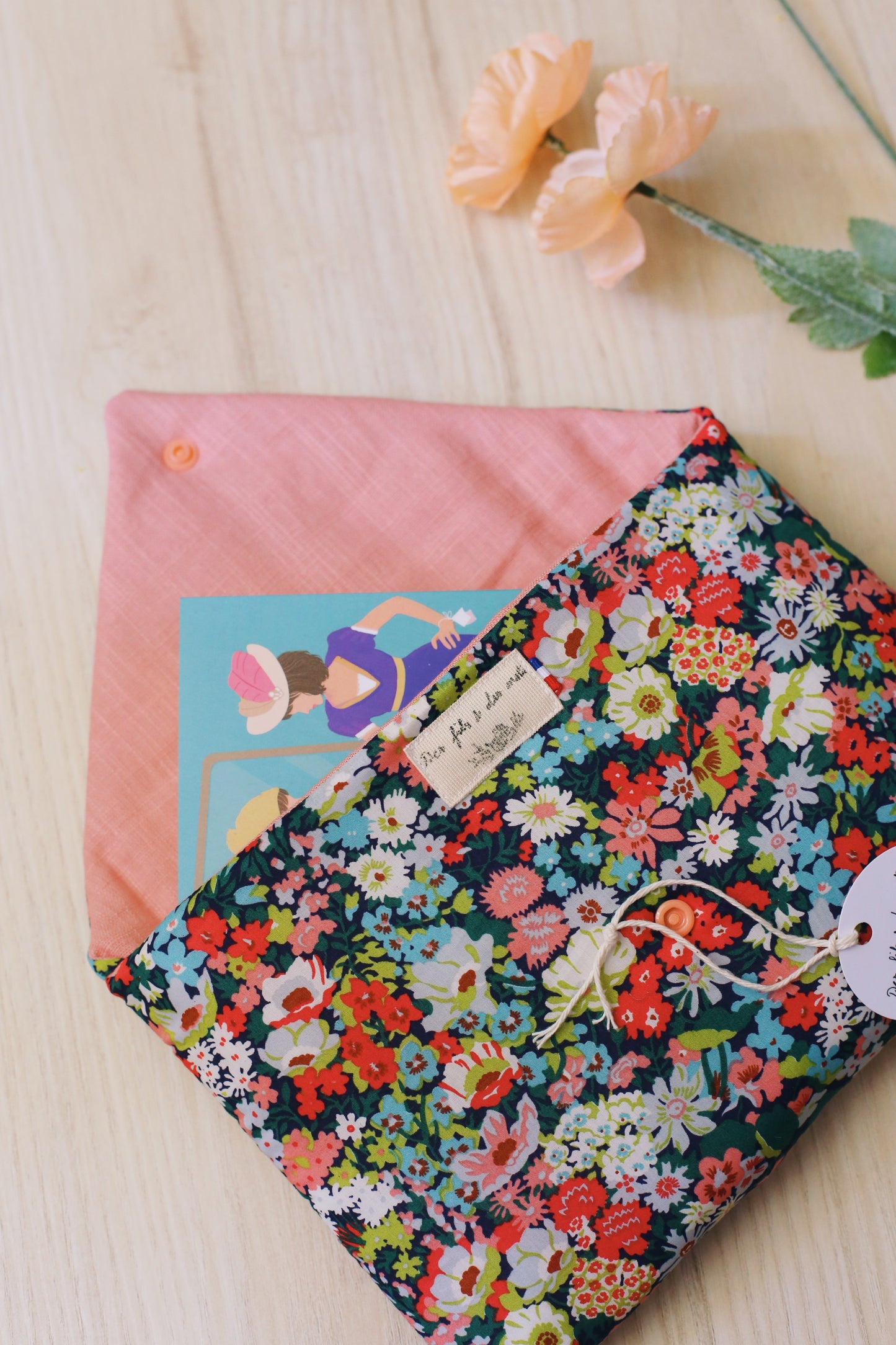 Housse livre et liseuse « Le carnet de Lady Rebecca » de Felicia Kingsley — Liberty of London