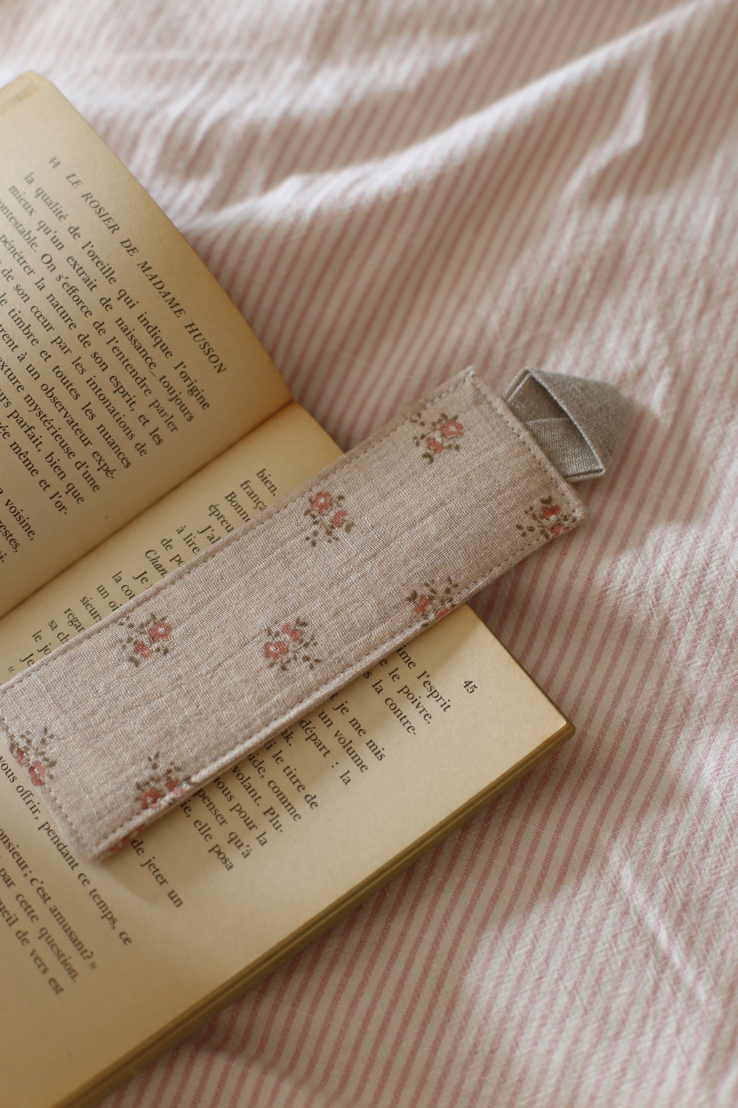 Marque-page « À l’ombre des jeunes filles en fleurs de Marcel Proust » - Des fils et des mots