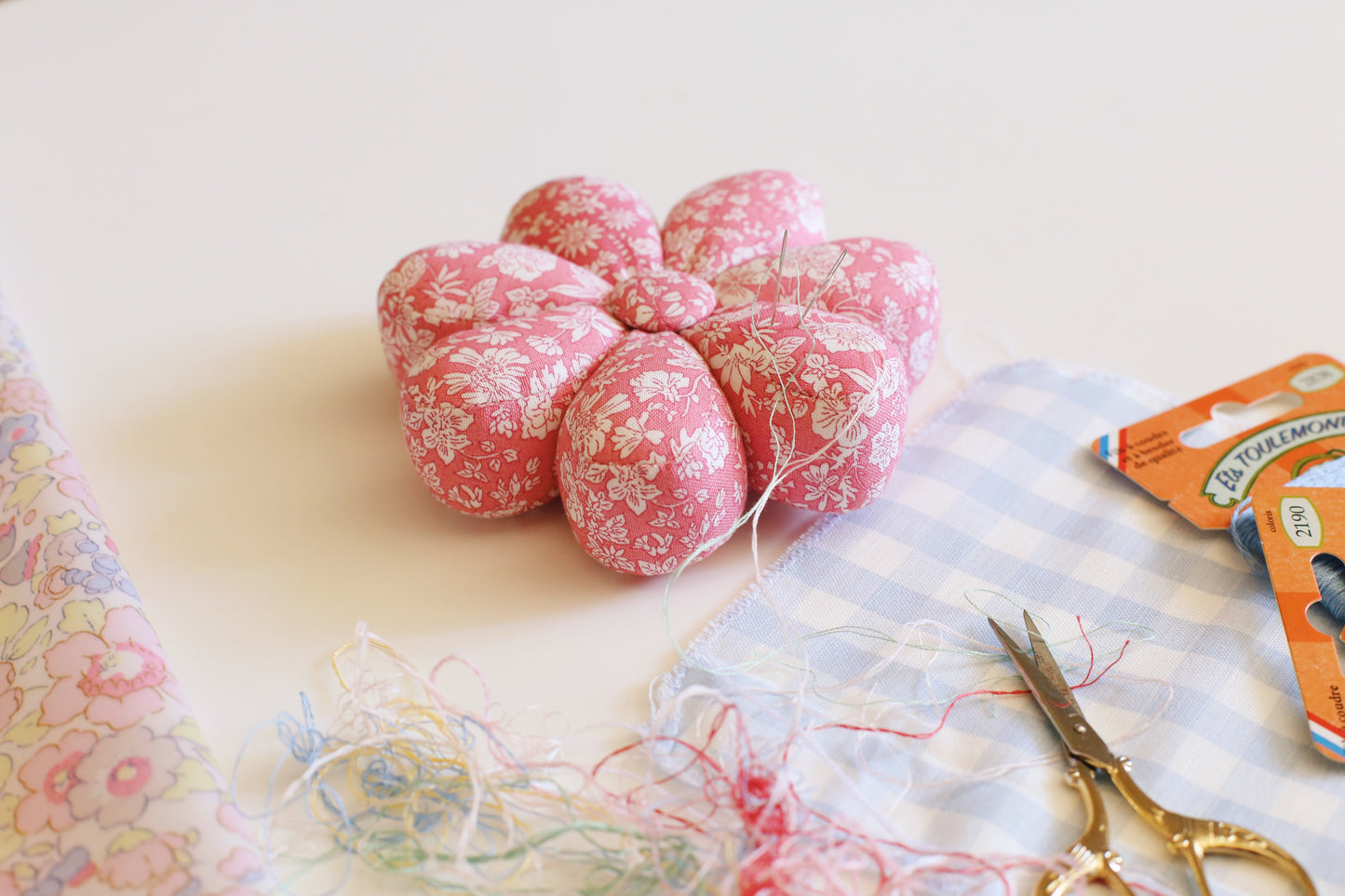 Pique-épingle « Orgueil et Préjugés de Jane Austen » - Liberty London