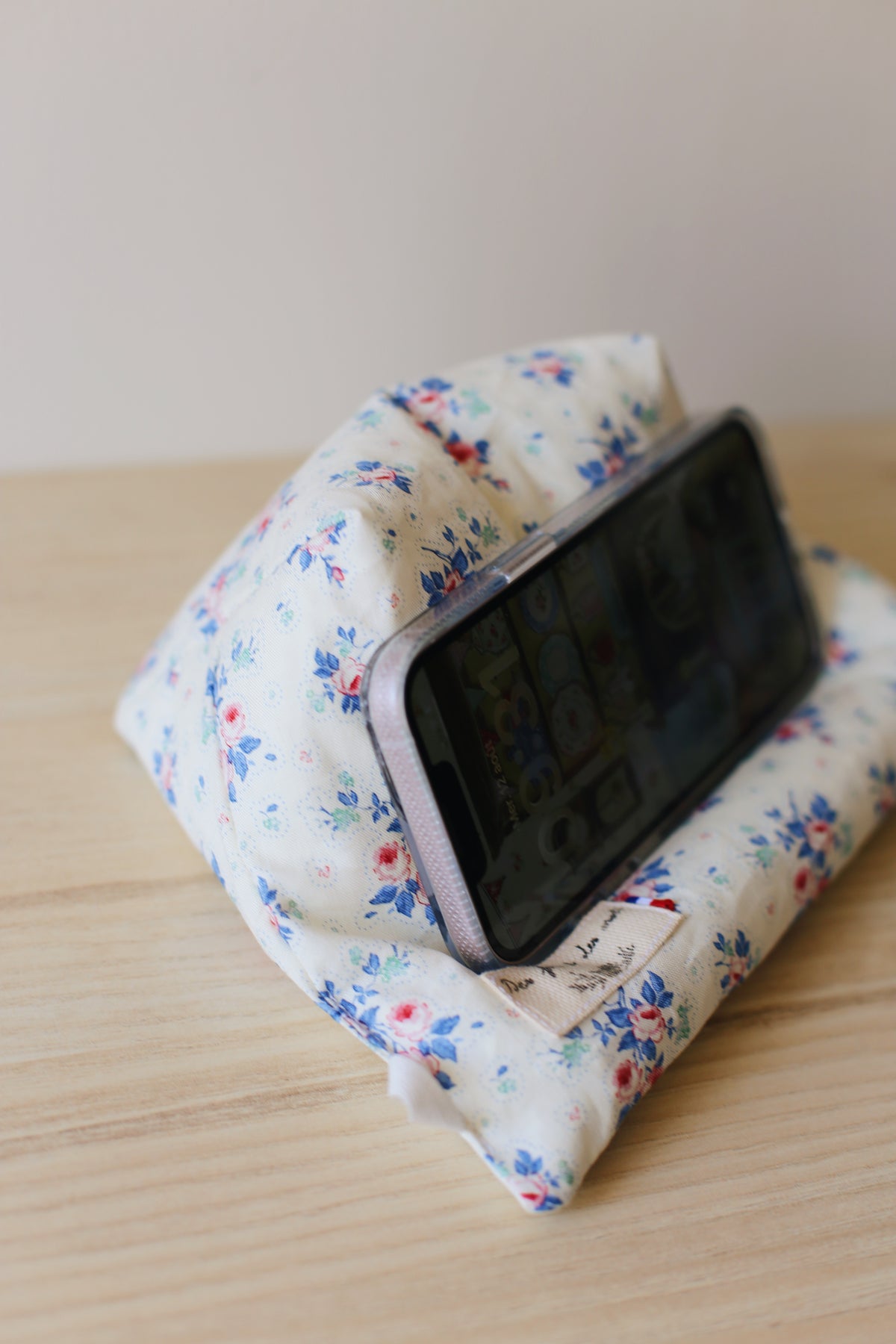 La Doucette - Coussin de lecture « Printemps » de Sigrid Undset