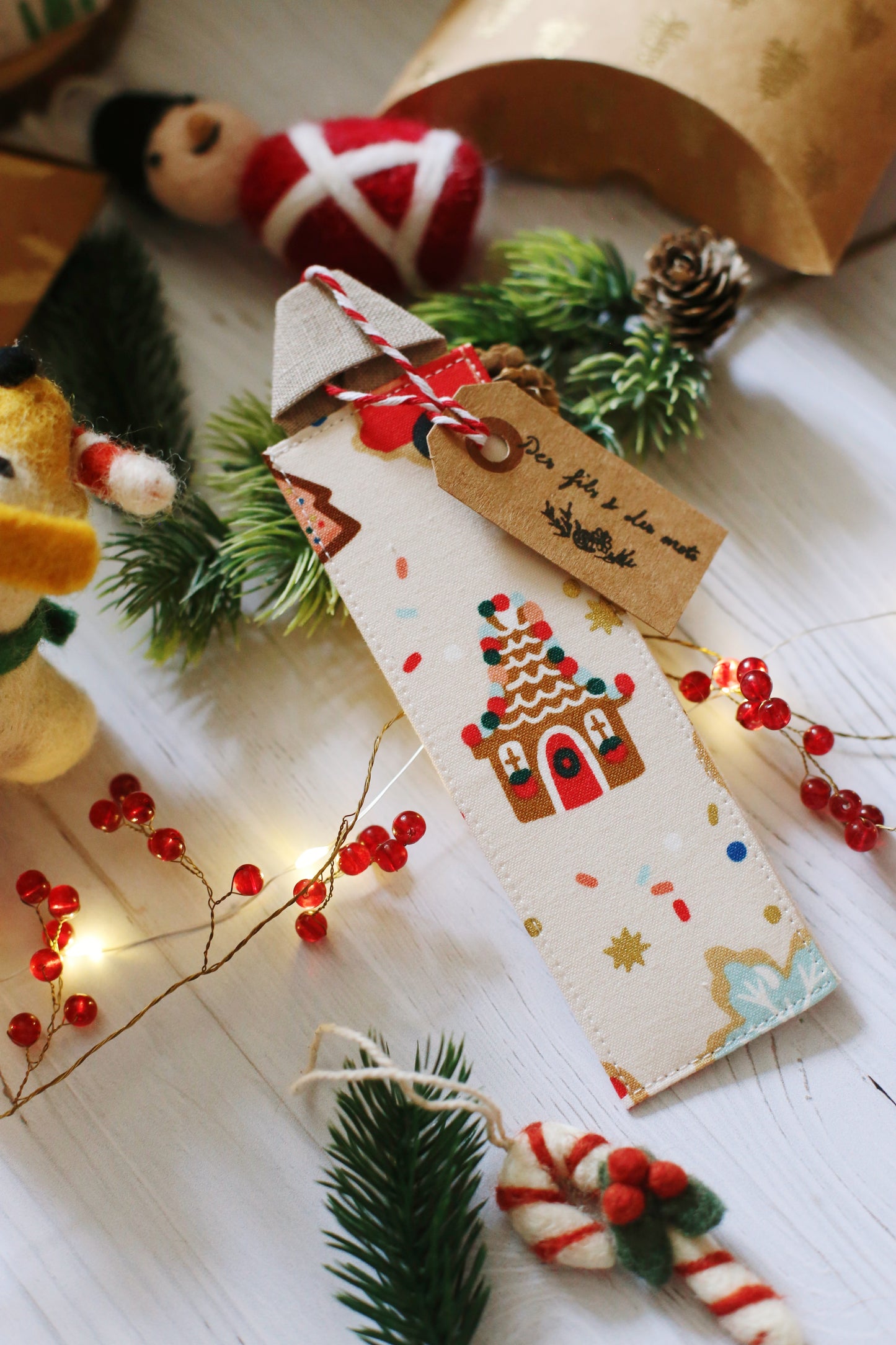 Marque-page « Noël à la confiserie de Rosie de Jenny Colgan » - Tissu Rifle Paper Co