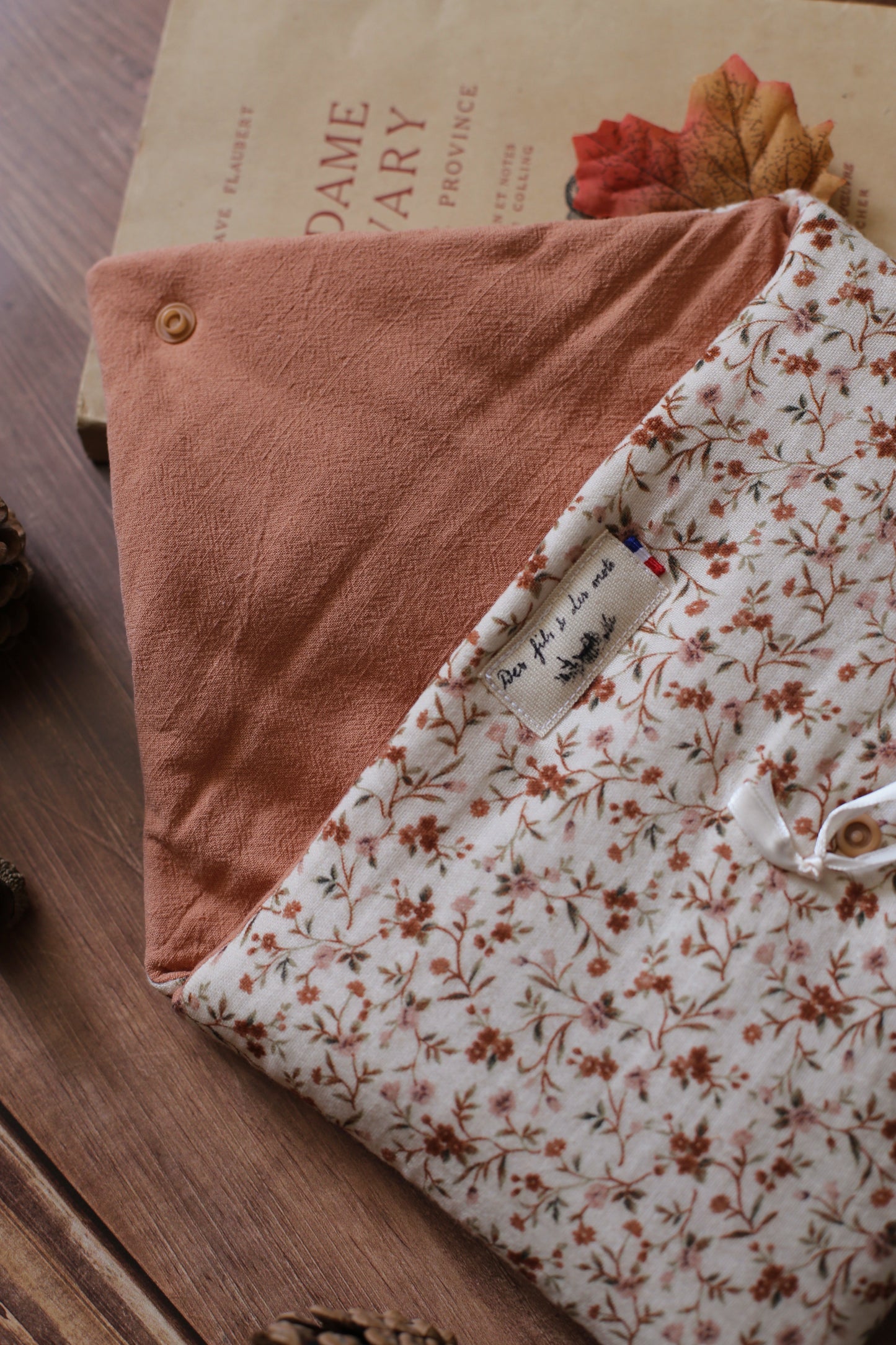 Housse « La petite librairie de Riverside de Frida Skybäck » - plusieurs formats