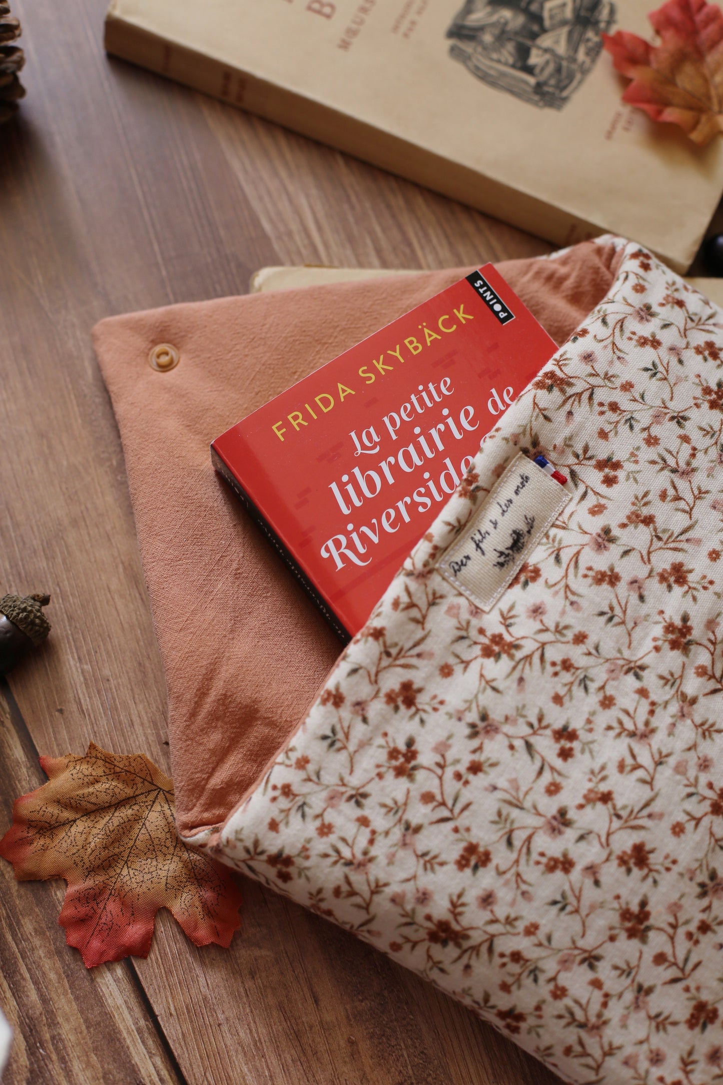 Housse « La petite librairie de Riverside de Frida Skybäck » - plusieurs formats