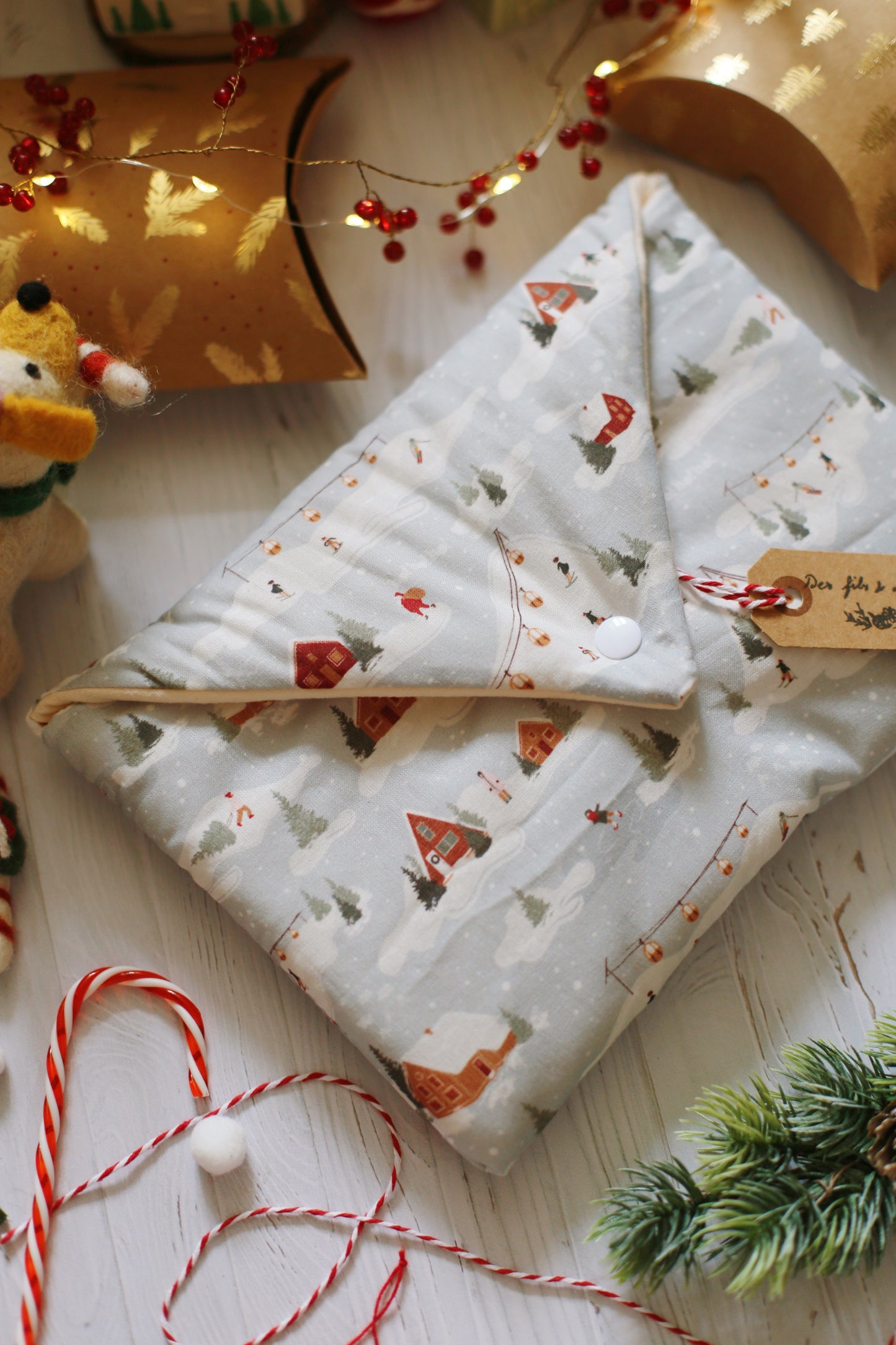 Housse « Le Noël d'Hercule Poirot d'Agatha Christie » - plusieurs formats