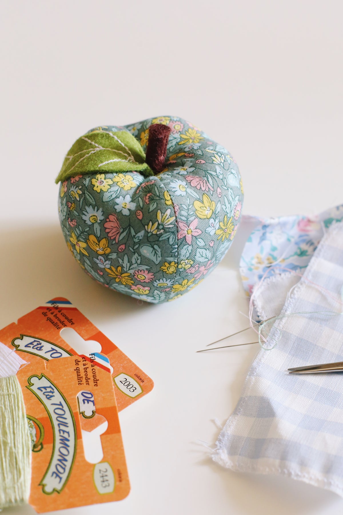 Pique-épingle « Persuasion de Jane Austen » - Liberty London