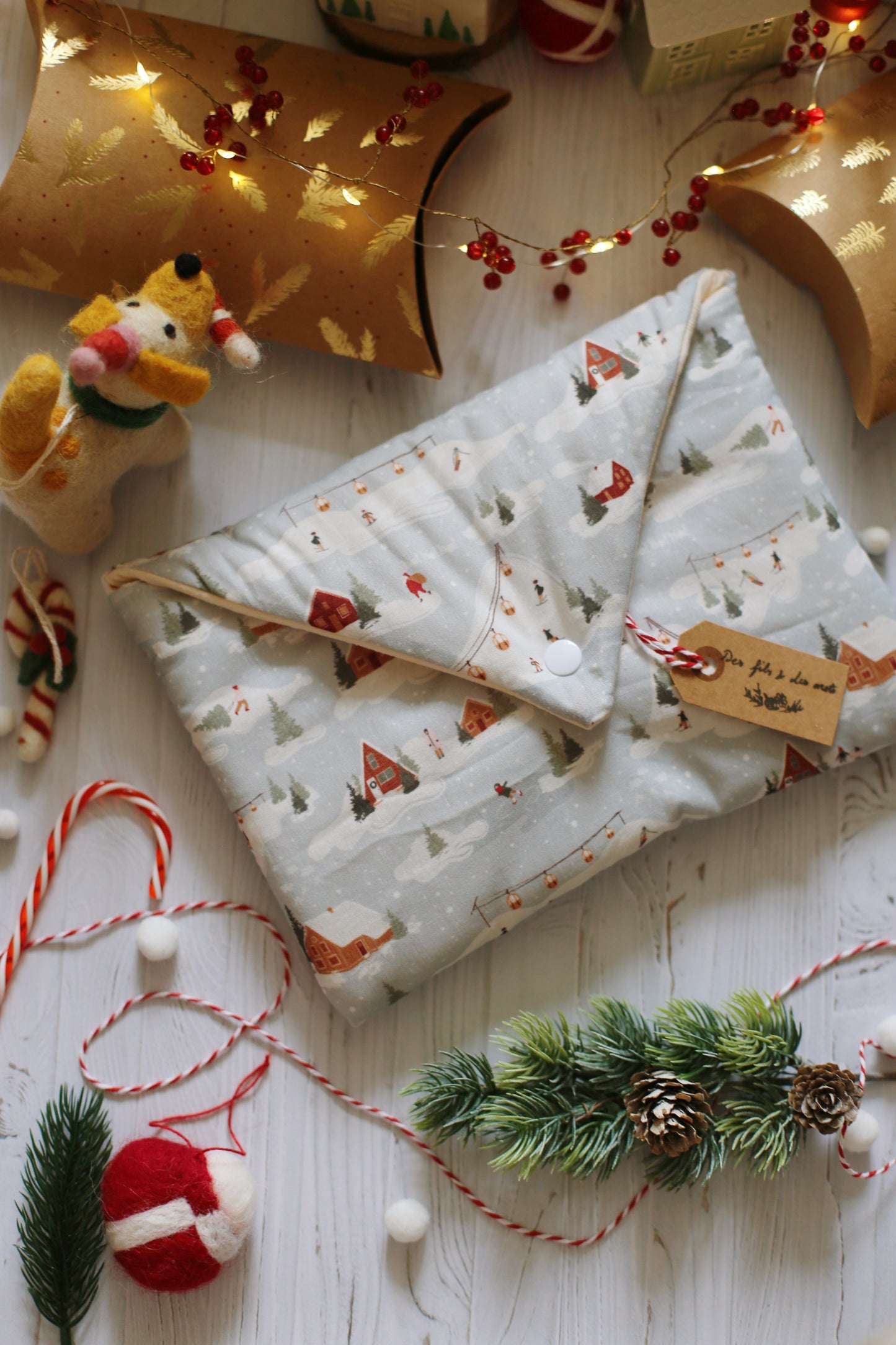 Housse « Le Noël d'Hercule Poirot d'Agatha Christie » - plusieurs formats