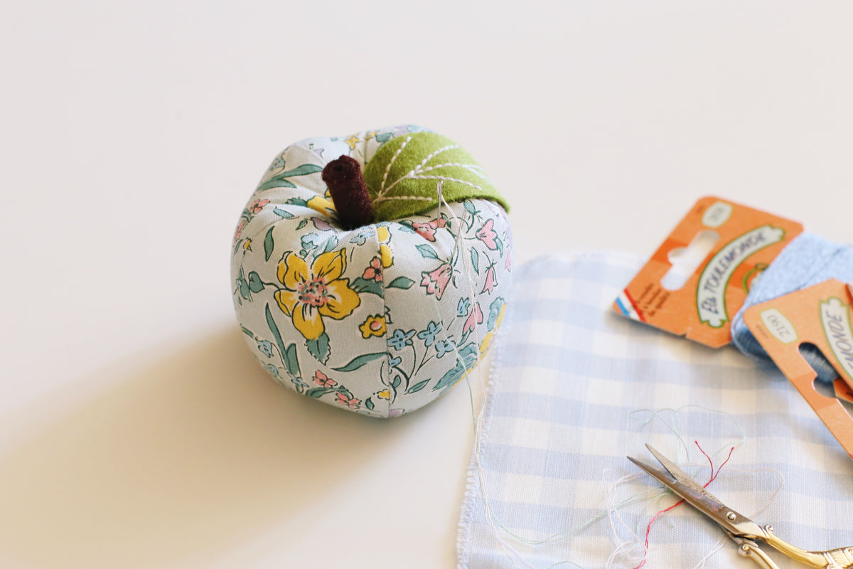 Pique-épingle « Mansfield Park de Jane Austen » - Liberty London