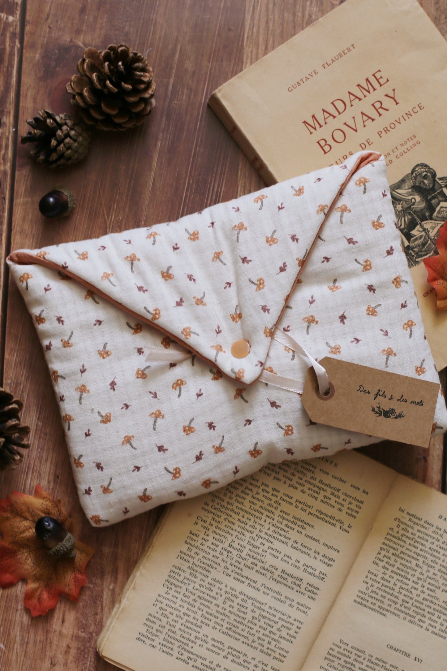 Housse « La papeterie Tsubaki d'Ogawa Ito » - plusieurs formats