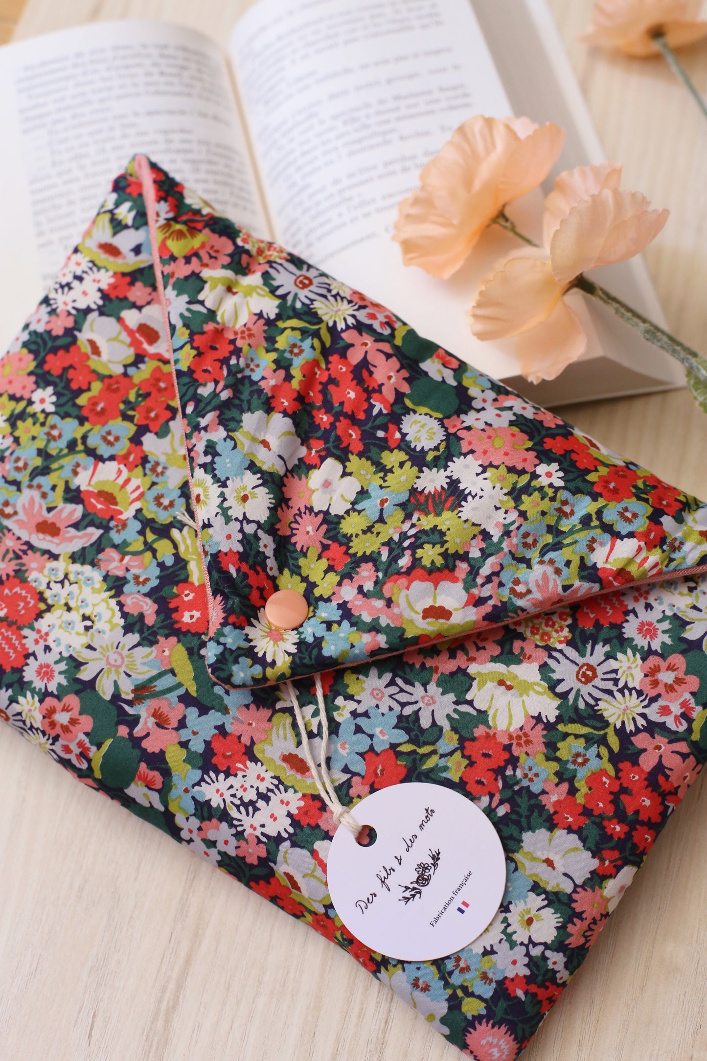 Housse livre et liseuse « Le carnet de Lady Rebecca » de Felicia Kingsley — Liberty of London