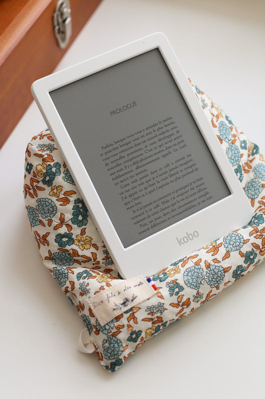 Doucette, coussin de lecture « Nana d'Emile Zola »