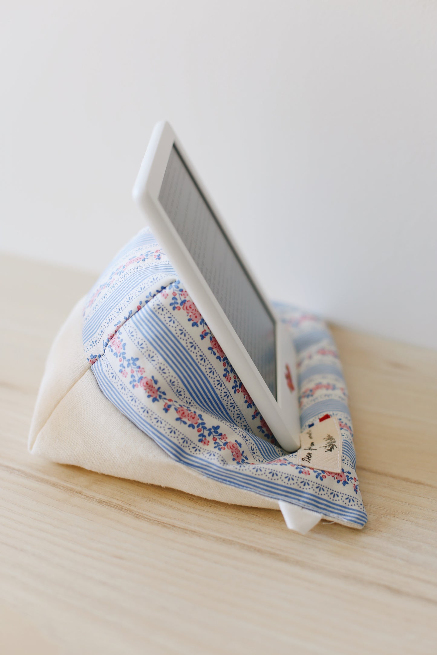 La Doucette - Coussin de lecture « La fille du Hälsingland » de Katarina Widholm