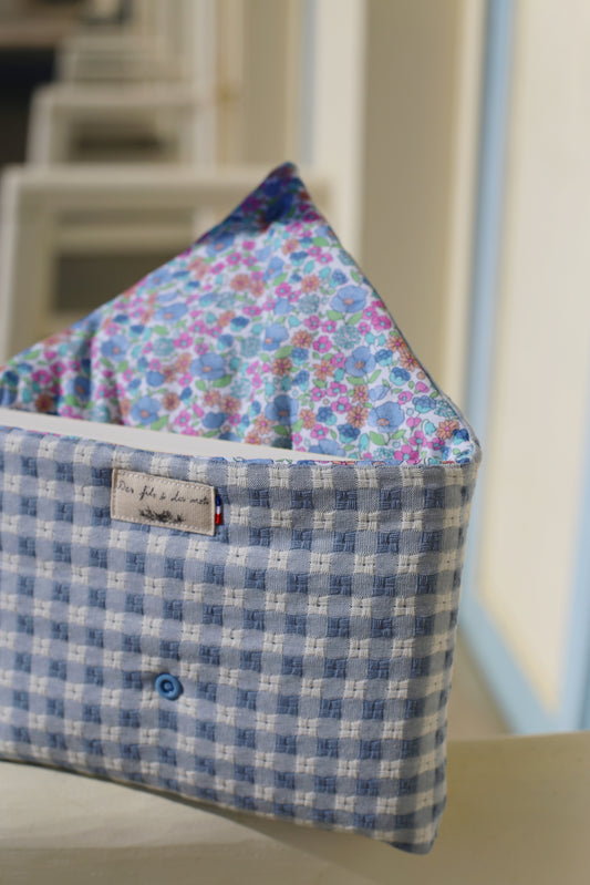 Housse « Claudine à Paris de Colette » - plusieurs formats - Des fils et des mots 