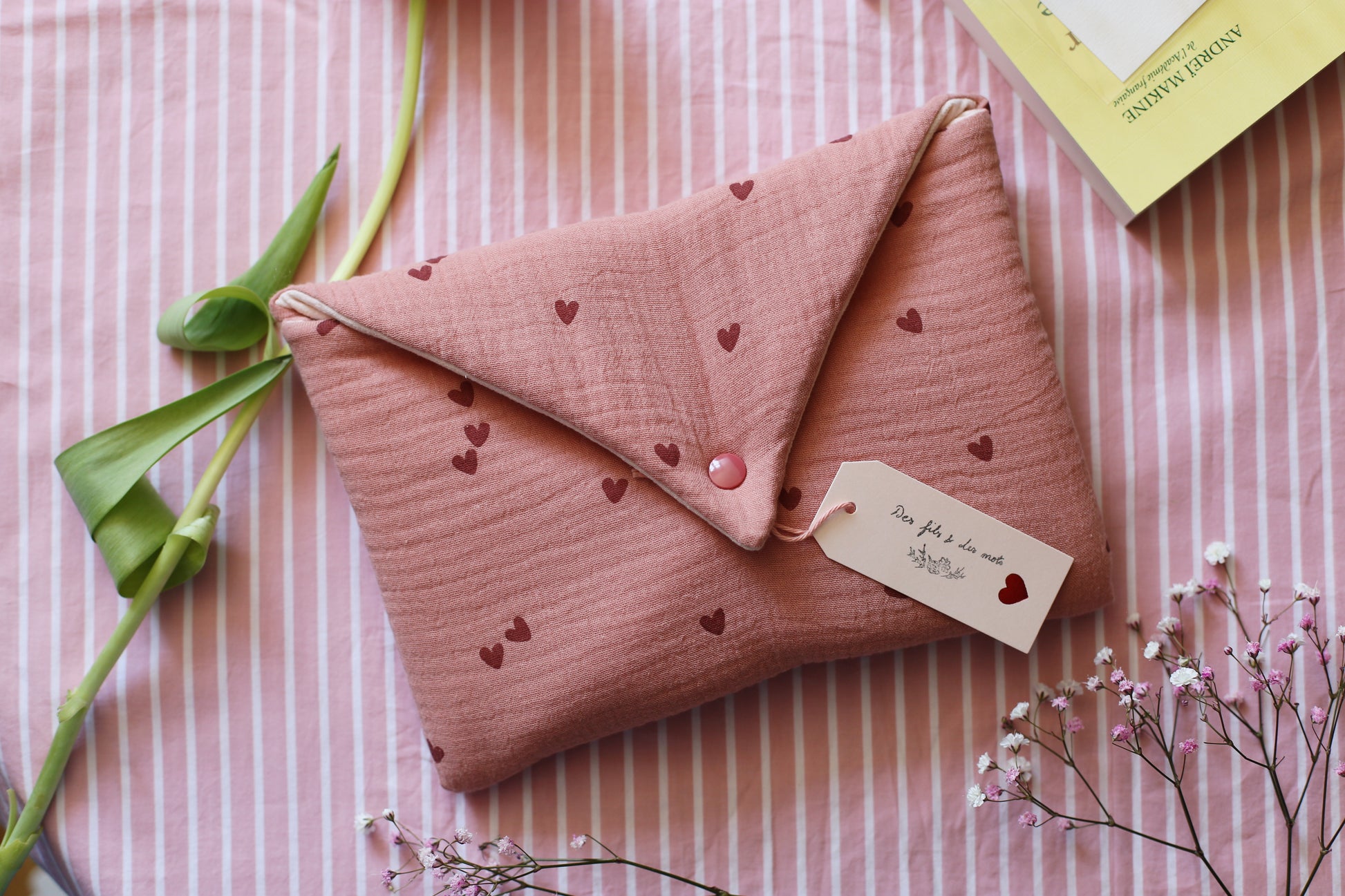 Housse « Coeurs vieux rose » - plusieurs formats - Des fils et des mots 