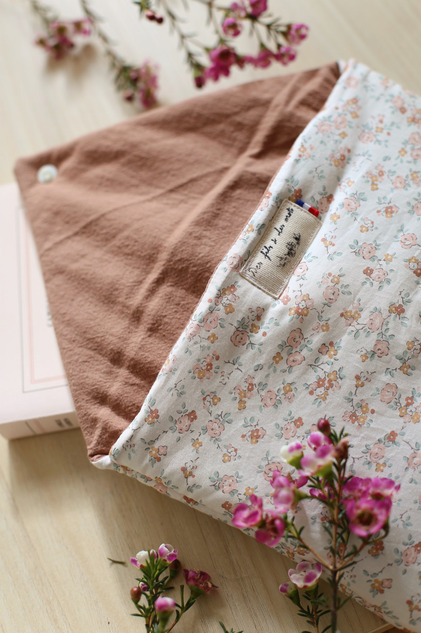 Housse « Les Hauts de Hurle-vent d'Emily Brontë » - plusieurs formats - Des fils et des mots 