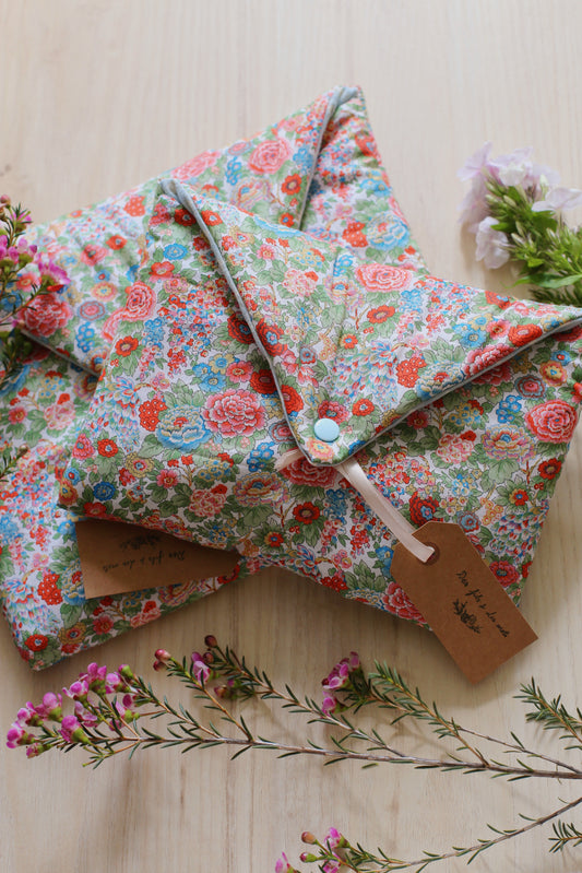 Housse « Loin de la foule déchaînée de Thomas Hardy » - Deux versions - Des fils et des mots 