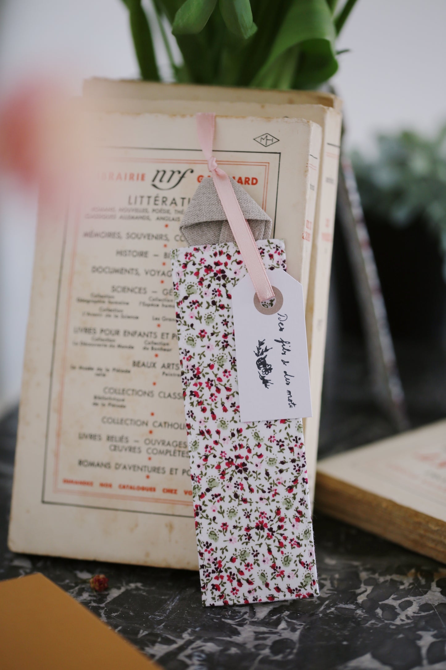 Marque-page « La tulipe » - Des fils et des mots 